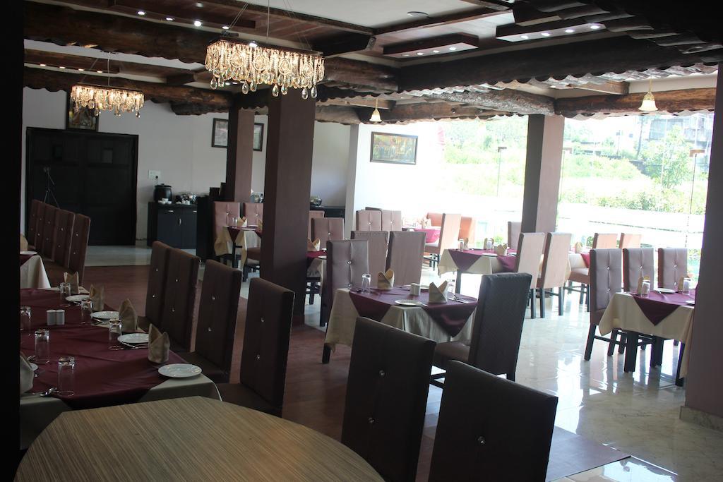 Hotel The Royal Court Nainital Exterior foto