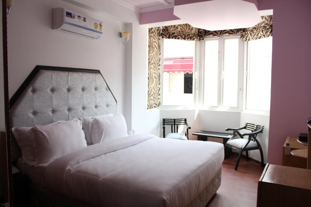 Hotel The Royal Court Nainital Zimmer foto